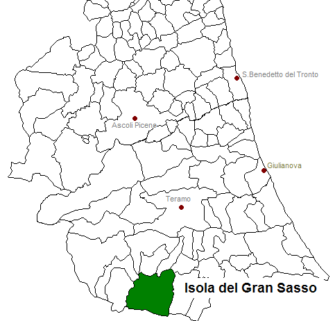 posizione del comune di Isola del Gran Sasso d'Italia all'interno delle province di Ascoli Piceno e Teramo